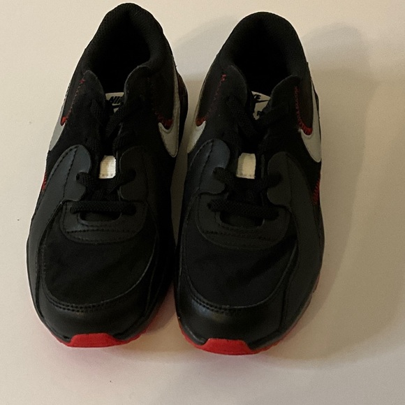 Nike Kids Black and Red Air Sneakers - Picture 3 of 4